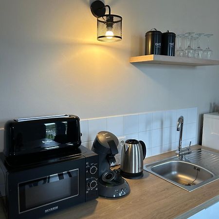 Studio +++ Tres Agreable En Centre Ville Doué-la-Fontaine Eksteriør billede